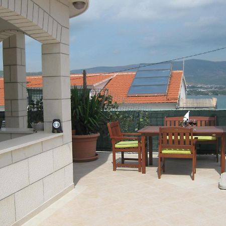 Apartmani Jole โตรกีร์ ภายนอก รูปภาพ